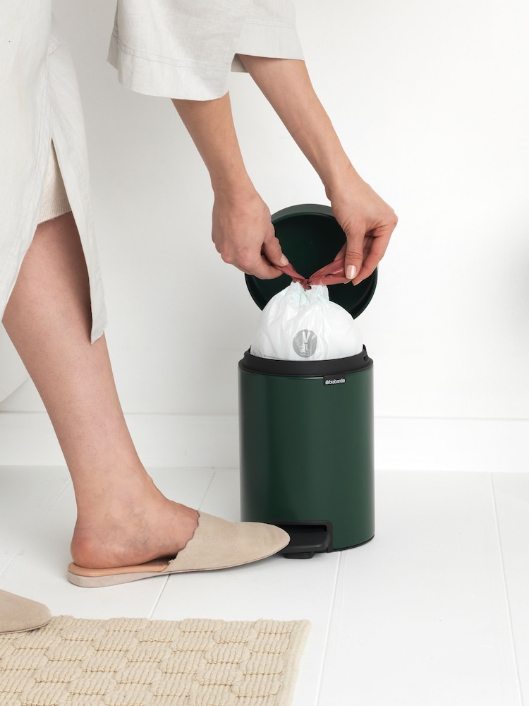 Brabantia Green NewIcon 3L Pedal Bin - Image 2 of 6