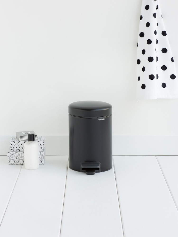 Brabantia Black NewIcon 3L Pedal Bin - Image 2 of 6