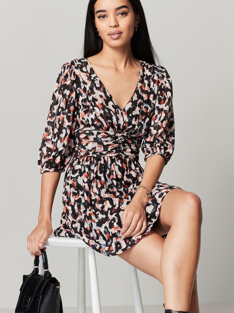 Animal Print - Tailliertes Minikleid mit kurzen Ärmeln - Bild 1 von 6