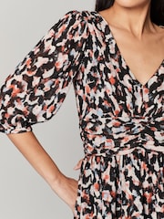 Animal Print - Tailliertes Minikleid mit kurzen Ärmeln - Bild 4 von 6