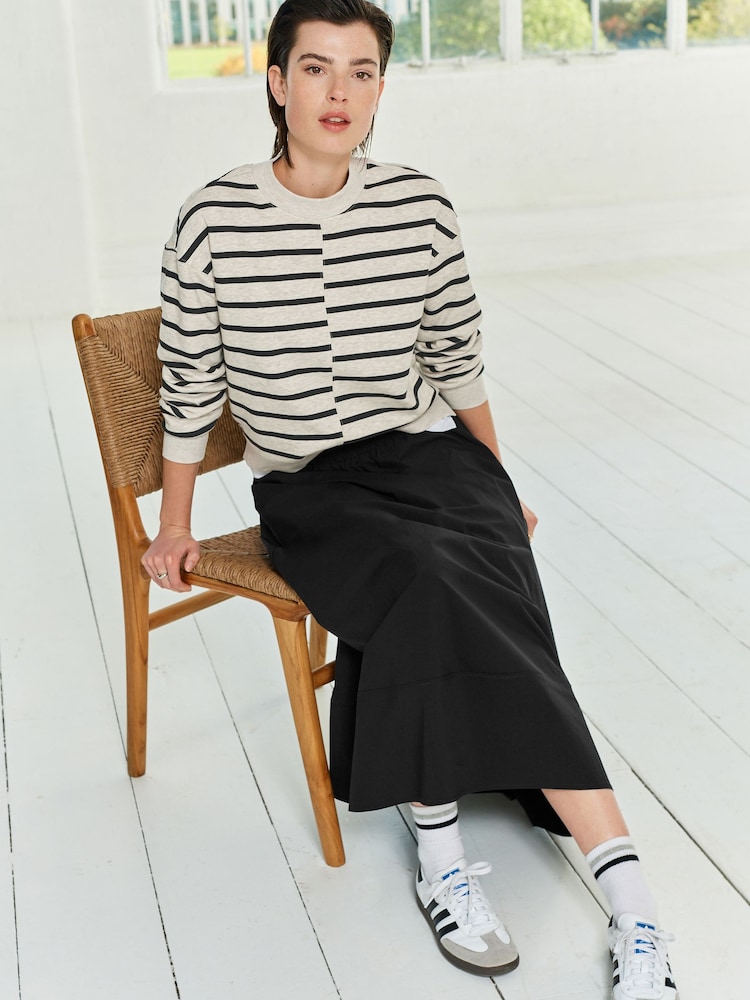 Black Poplin Midi Shirred Waist Skirt - Image 2 of 7