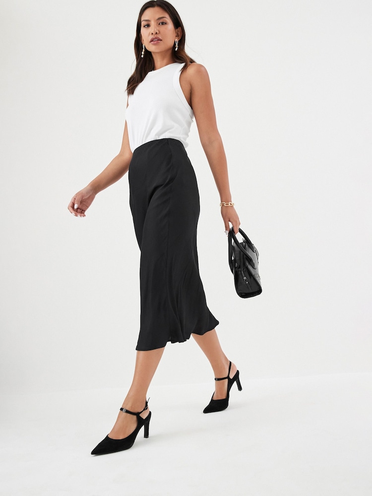Black Regular/Wide Fit Forever Comfort® With Motionflex Hardware Point Toe Heels - Image 2 of 11