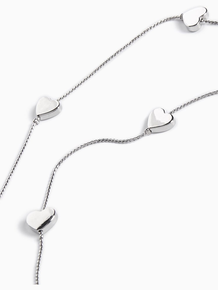 Tono plateado - Collar de cordón largo con detalles en forma de corazón - Imagen 2 de 2