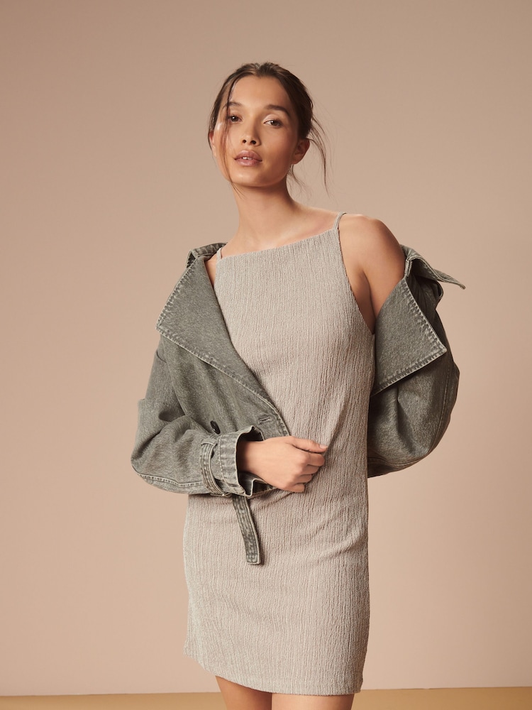 Stone - Strukturiertes Minikleid mit eckigem Ausschnitt - Bild 1 von 7