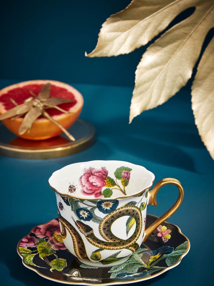 Spode White Creatures of Curiosity Teacup & Saucer - Image 2 of 4
