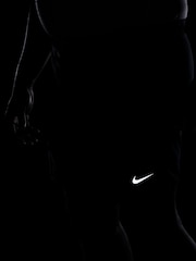 Черный - Nike Challenger Dri-FIT 7 Inch 2-in-1 Running Shorts - Изображение 18 из 18