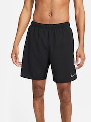 Черный - Nike Challenger Dri-FIT 7 Inch 2-in-1 Running Shorts - Изображение 3 из 18