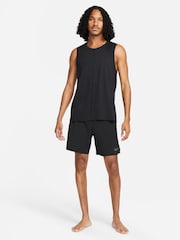 Черный - Nike Challenger Dri-FIT 7 Inch 2-in-1 Running Shorts - Изображение 8 из 18