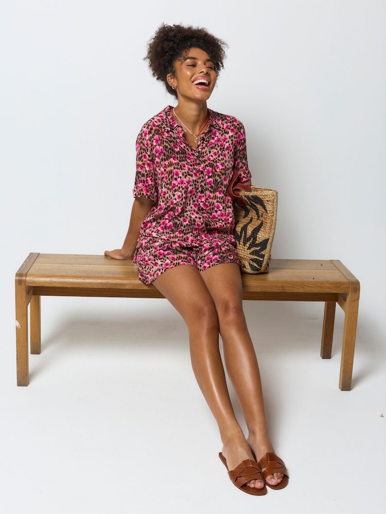 Szorty SCAMP & DUDE Paradise ze wzorem w panterkę - Obraz 4 z 4