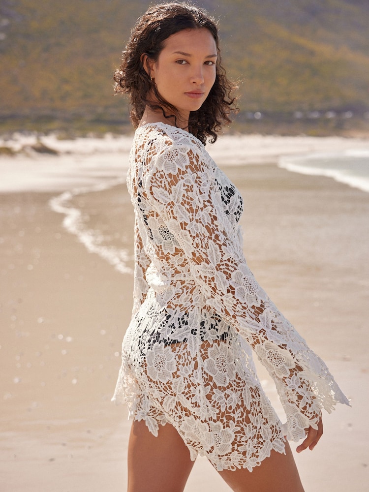 B By Ted Baker Broderie White Kimono - Image 3 of 7