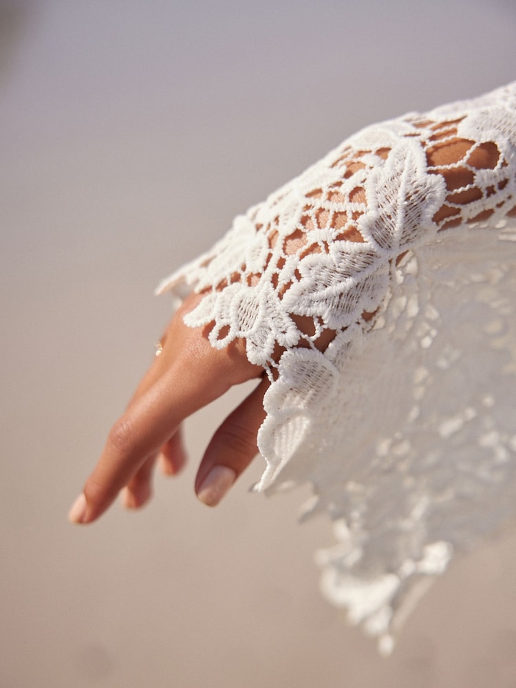 B By Ted Baker Broderie White Kimono - Image 5 of 7