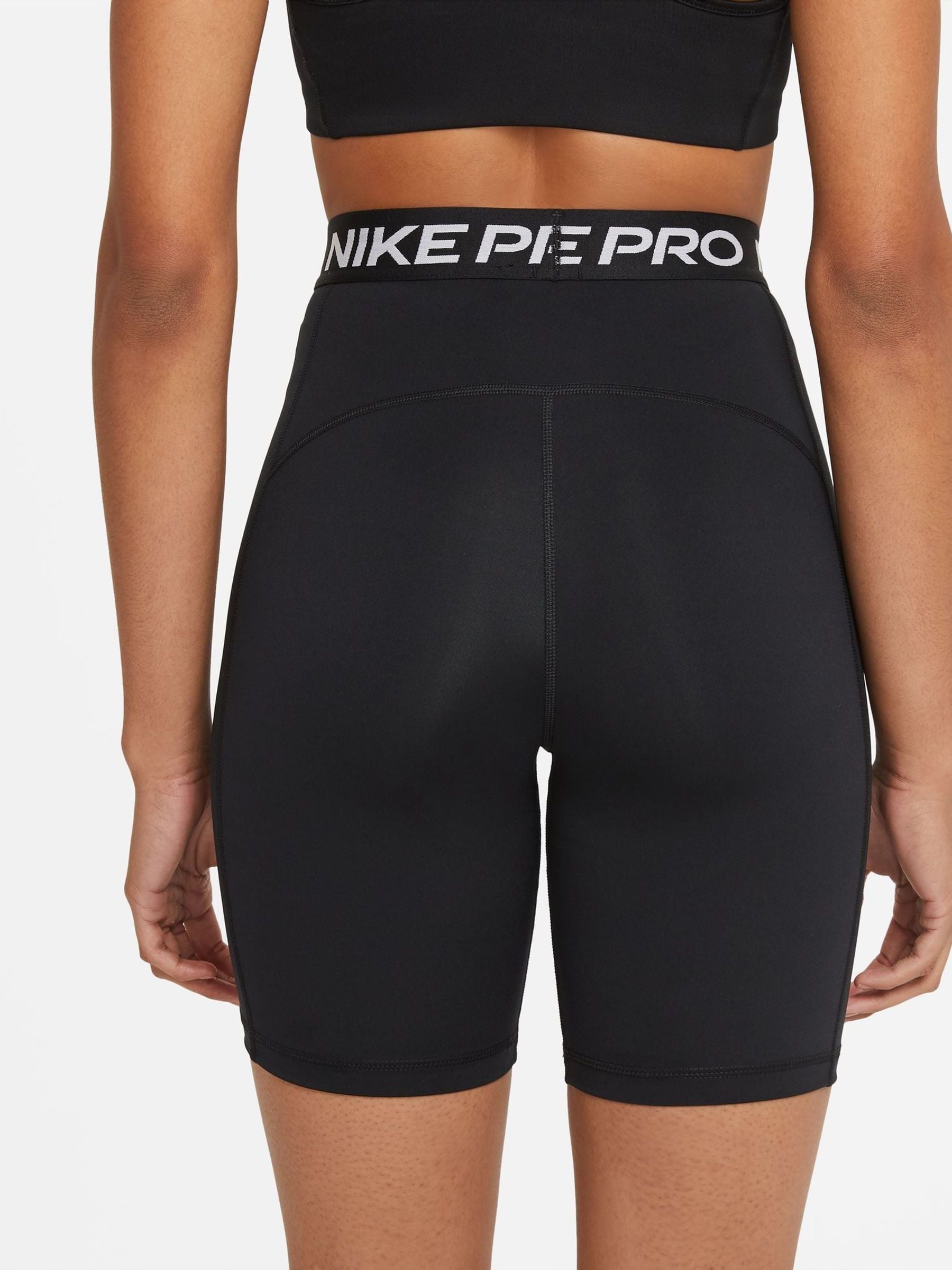 Przeglądaj Czarny - Nike Pro 365 High Waisted 7 Inch Shorts