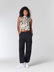 Brown/Khaki Green Leopard Print Textured Sleeveless Top - Image 2 of 7