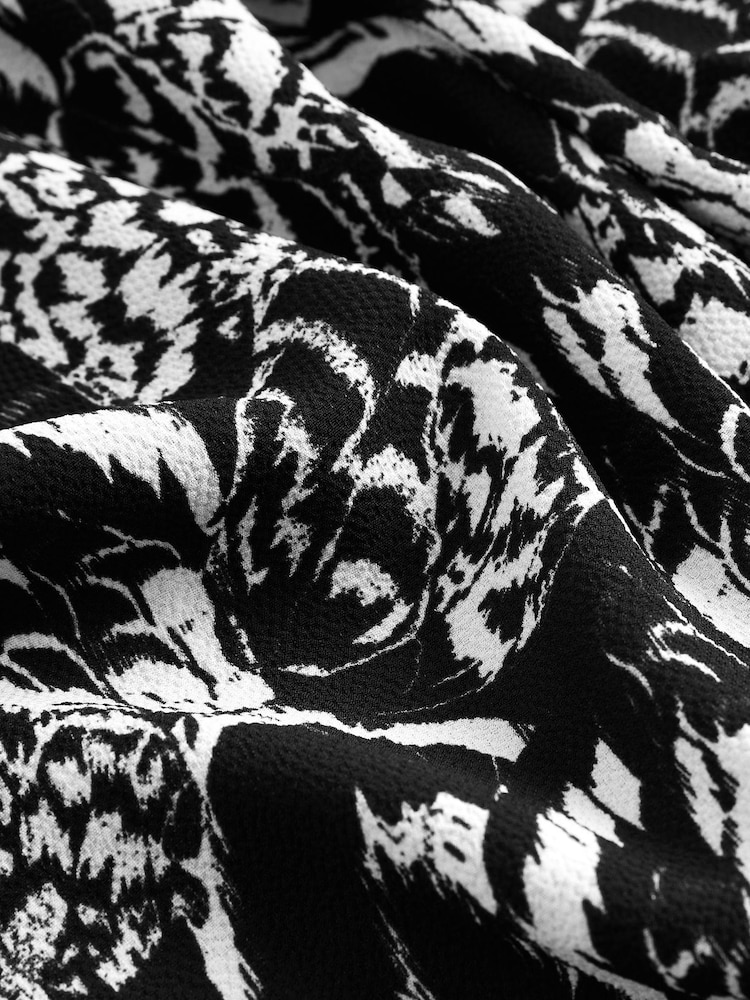 Black/White Feather Print Long Sleeve Mini Shirt Dress - Image 6 of 6