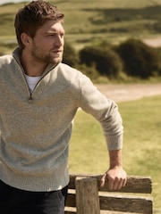 Hellgrau - Barbour® Pullover aus Lammwolle mit kurzem Reißverschluss - Bild 1 von 6