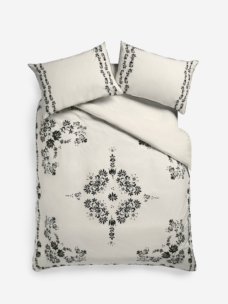 Rockett St George Floral 200 Thread Count 100% Cotton Folk Floral Duvet Cover and Pillowcase Set - Image 4 of 4