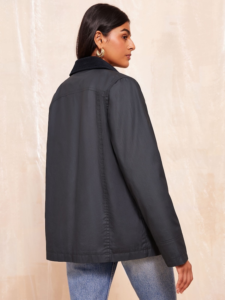 Marineblau/blau - Friends Like These Utility-Jacke mit Kragen - Bild 4 von 4 Marineblau/blau - Friends Like These Utility-Jacke mit Kragen - Bild 4 von 4