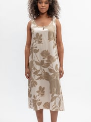 Fable and Eve Cream Elephant Print Long Nightdress - Image 2 of 4