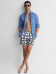 Reiss White/Navy Chain Print Drawstring Swim Shorts - Image 4 of 5