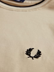 Fred Perry Twin Tipped Logo 100% Cotton T-Shirt - Image 7 of 8