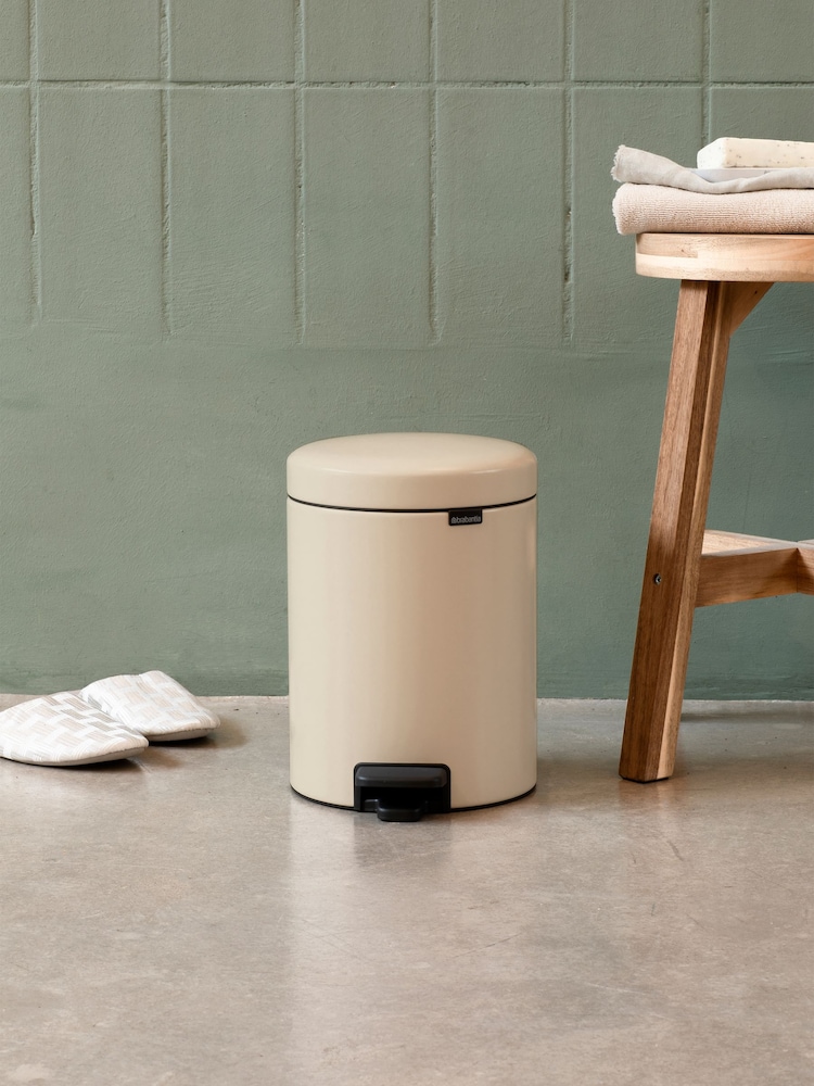 Brabantia Cream NewIcon 3L Pedal Bin - Image 1 of 6