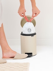 Brabantia Cream NewIcon 3L Pedal Bin - Image 2 of 6