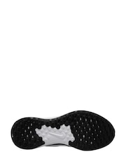 Nike Black/White Revolution 7 Road Running Trainers - Image 10 of 11