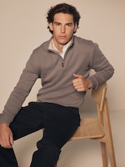 Gobasto rjava - Preprosto - v standardnem kroju 100% Cotton Premium Quarter Zip pulover - Slika 2 iz 7