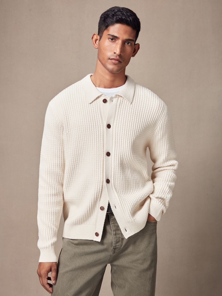 Bež/bela - Sproščeno prilegajoča se kvačkana pletena jakna Cotton Rich Crochet Knit Shacket - Slika 1 iz 7