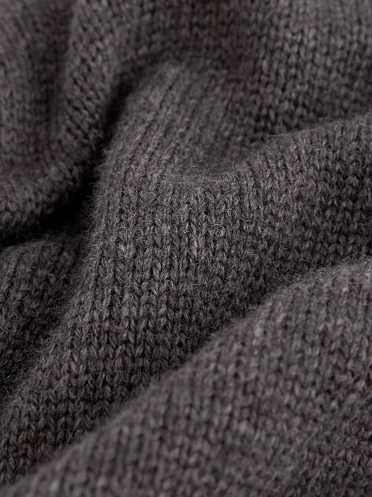 Grey Relaxed Fit V-Neck Knit Tank with Wool - Image 7 of 7
