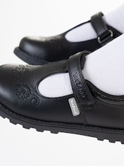 Toezone Lulu Vegan Flower Detail T Bar Rip Tape Fastening With Printed Unicorn Insocks Black School Shoes - Imagen 4 de 7