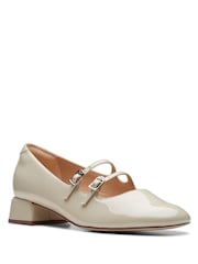 Clarks Cream Daiss Shine Shoes - Image 3 of 7