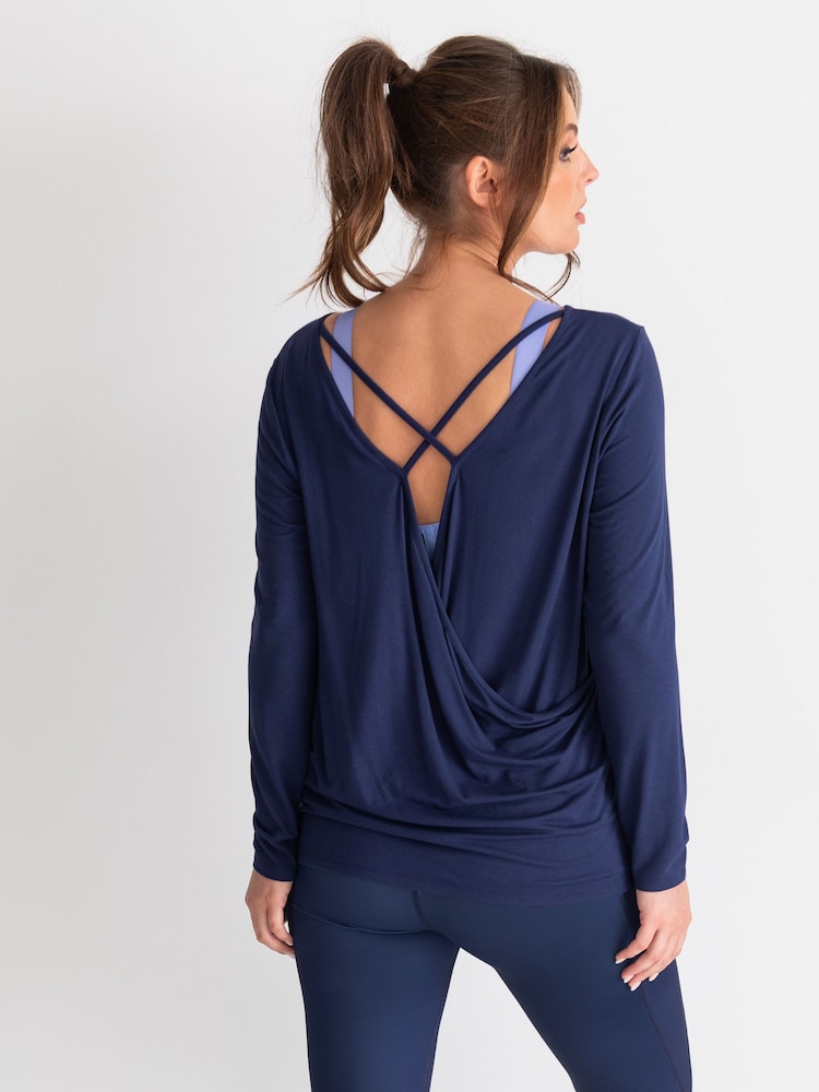 Blau - Pour Moi Yoga-Top aus Jersey mit überkeuzten Rückenträgern - Bild 2 von 4 Blau - Pour Moi Yoga-Top aus Jersey mit überkeuzten Rückenträgern - Bild 2 von 4