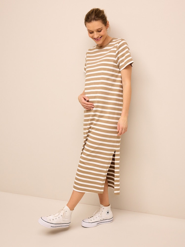 Neutrale Farbe - Umstandsmode Gestreiftes T-Shirt-Kleid - Bild 1 von 8 Neutrale Farbe - Umstandsmode Gestreiftes T-Shirt-Kleid - Bild 1 von 8