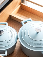 Masterclass Blue Cast Aluminium 2.5L Casserole Dish - Image 3 of 4