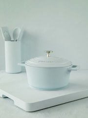 Masterclass Blue Cast Aluminium 2.5L Casserole Dish - Image 5 of 6