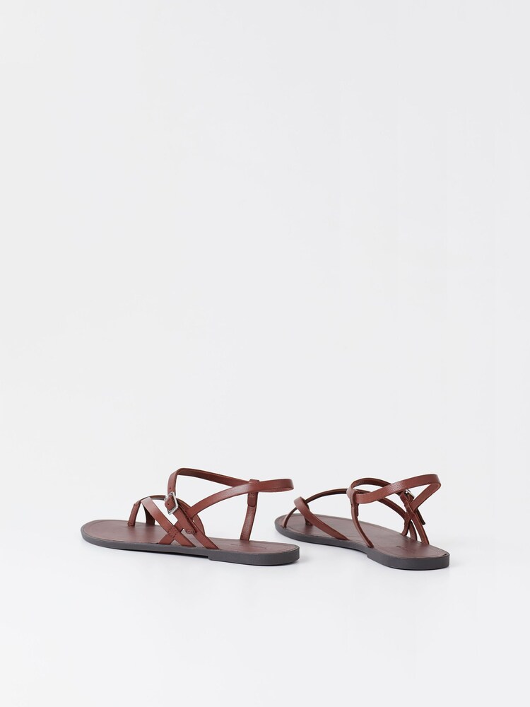 Vagabond Tia Toepost Brown Sandals - Image 3 of 3 Vagabond Tia Toepost Brown Sandals - Image 3 of 3