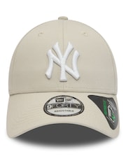 New Era New York Yankees Essential 9FORTY Cap - Image 3 of 5
