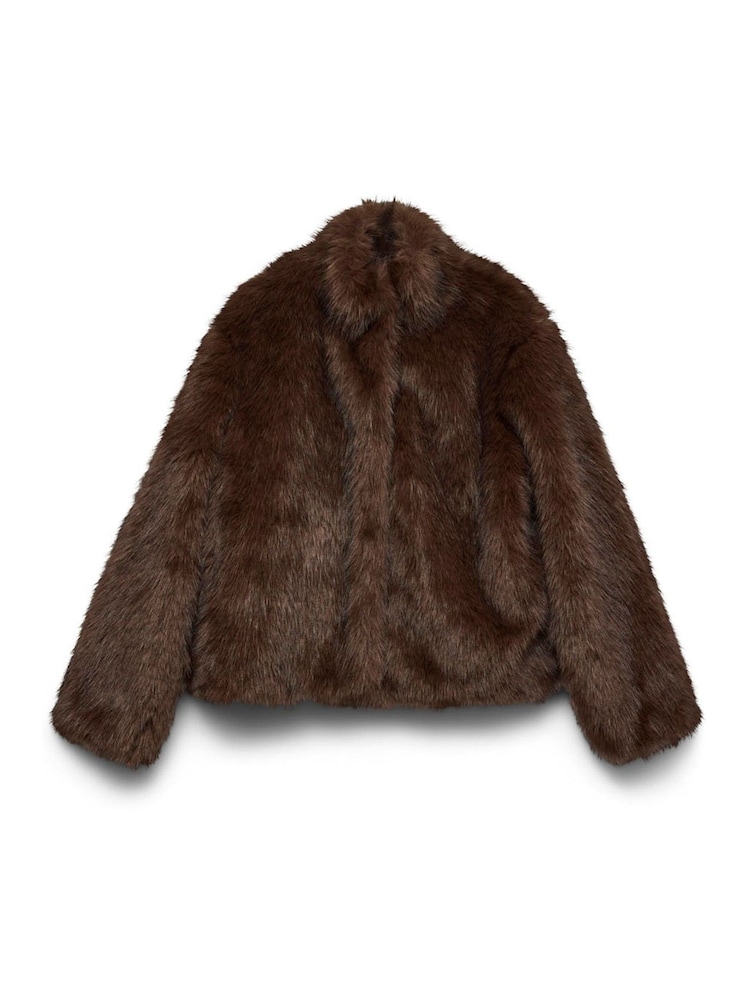 Braun - VERO MODA Kurze Jacke aus Fellimitat - Bild 5 von 5 Braun - VERO MODA Kurze Jacke aus Fellimitat - Bild 5 von 5