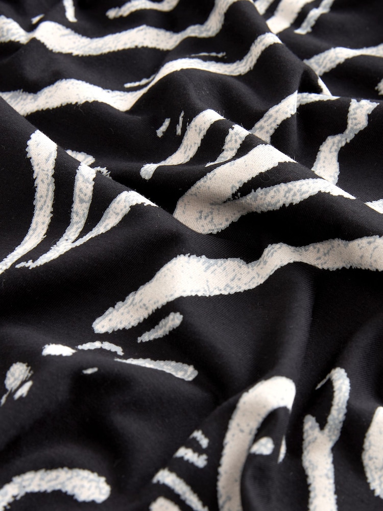 Black White Swirl Print Cap Sleeve T-Shirt Top - Image 7 of 7