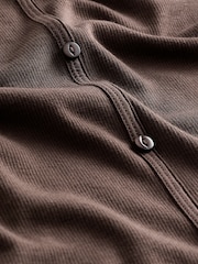 Čokoladno rjava - Mehka na dotik rebrasta pletena jopa s TENCEL™ Lyocell - Slika 5 iz 5