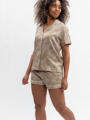 Fable and Eve Grey Wavy Contour Print Shorts Set - Image 1 of 3