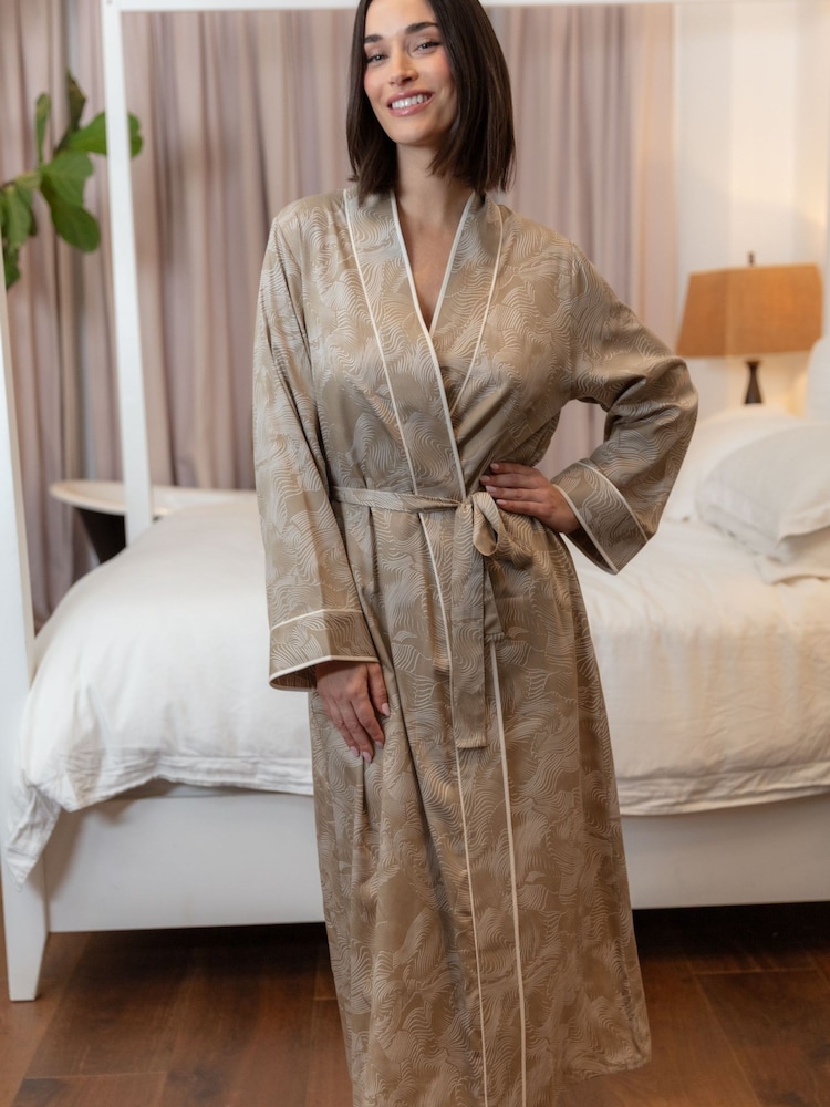 Fable and Eve Grey Wavy Contour Print Long Dressing Gown - Image 1 of 4 Fable and Eve Grey Wavy Contour Print Long Dressing Gown - Image 1 of 4