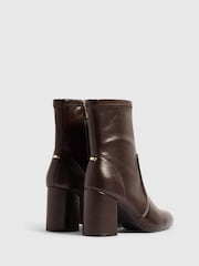 River Island Faux Leather Square Heel Stretch Boots - 圖片 3/5