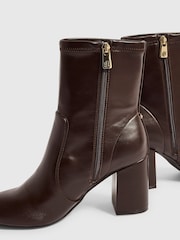 River Island Faux Leather Square Heel Stretch Boots - 圖片 5/5