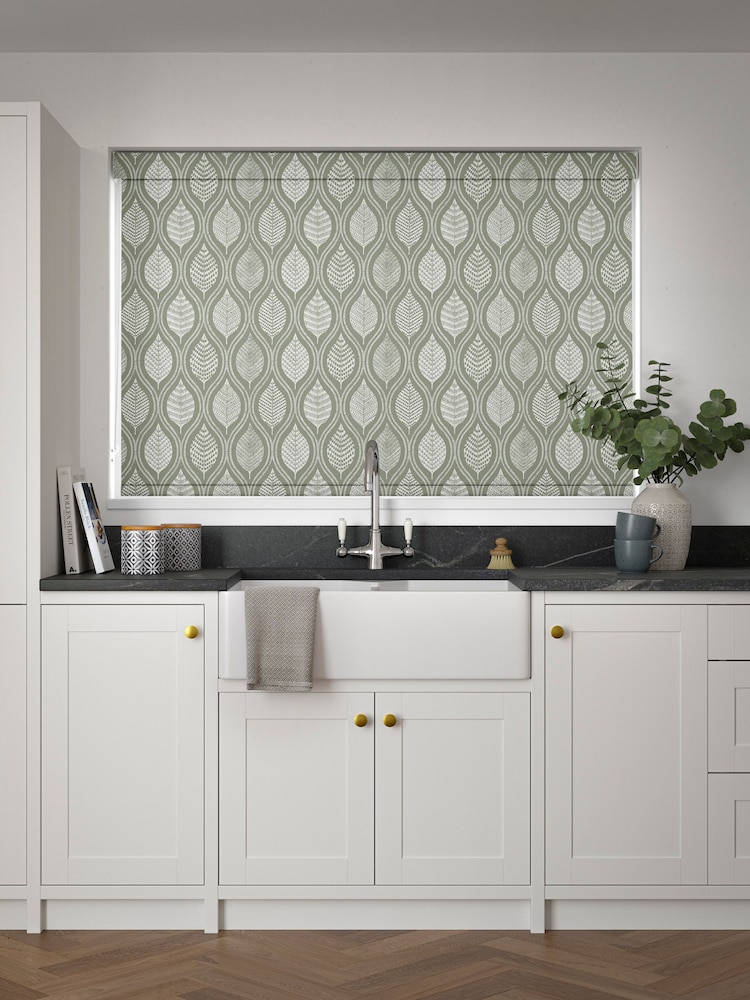 Green Lino Leaf Made to Measure Roller Blind - Image 2 of 6