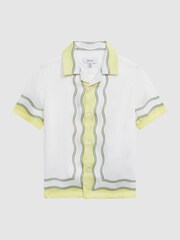 Reiss Ecru Sorento Senior Printed Cuban Collar Short Sleeve Shirt - Image 2 of 6