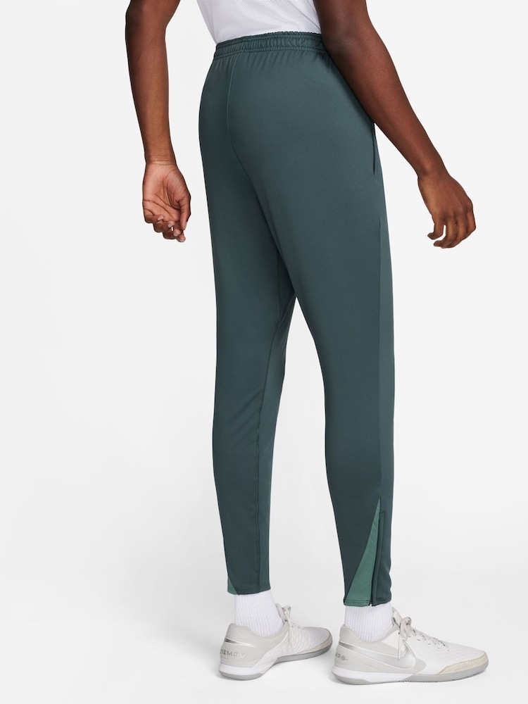 Nike Green Tottenham Hotspurs FC Strike Joggers - Image 2 of 3