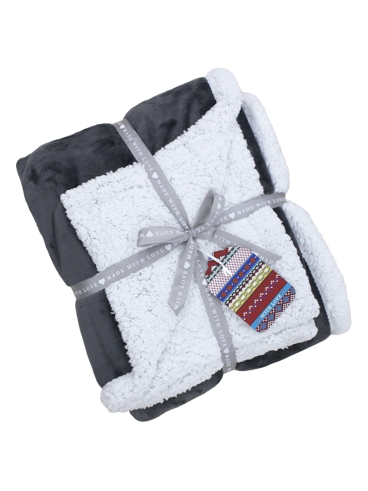 Riva Home Black Luxury Supersoft Deep Pile Sherpa Fleece Throw - Image 2 of 3