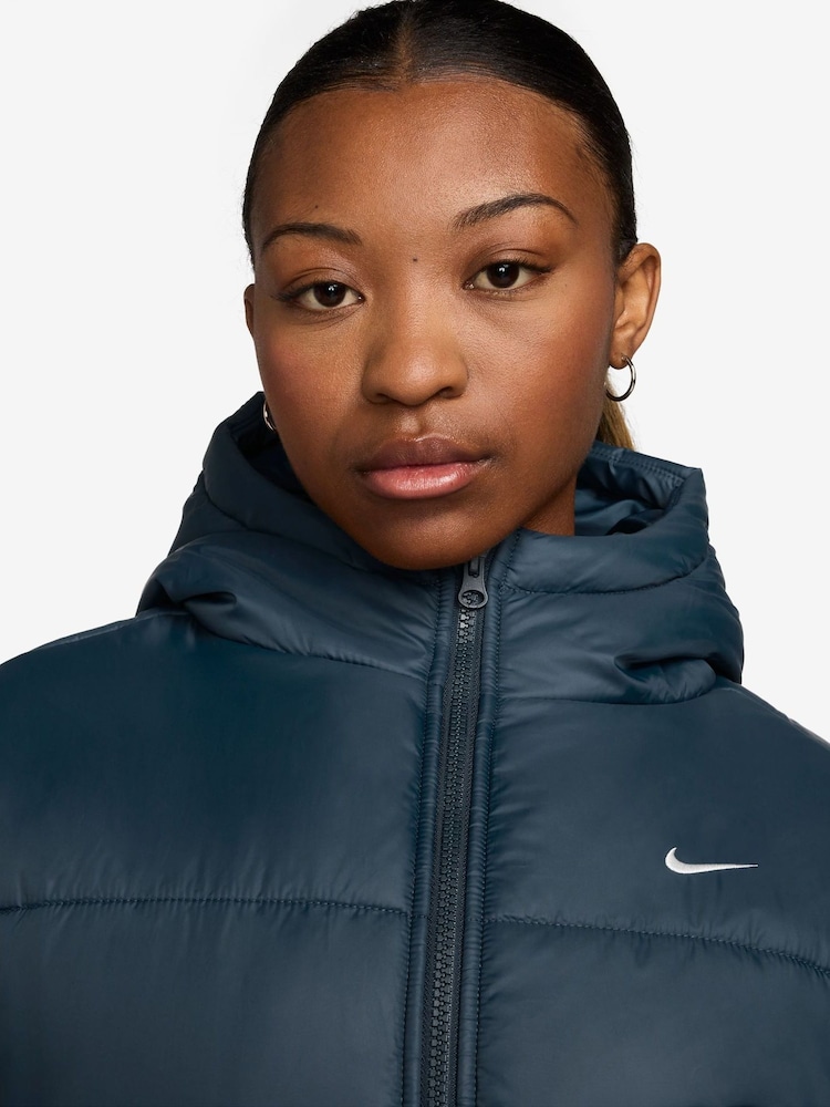 Nike Blue Sportswear Classic Puffer Therma-FIT Loose Hooded Jacket - Image 4 of 4